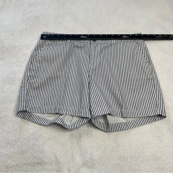Old Navy Women's Navy and White Striped Shorts Sz 10 ~ Summertime - Picture 5 of 10